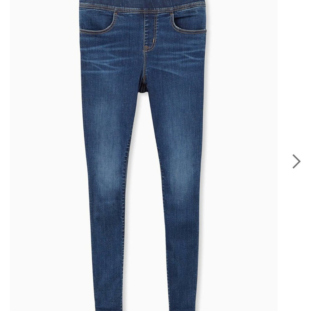 Torrid Lean Jean Super Soft Distressed 2S NTW